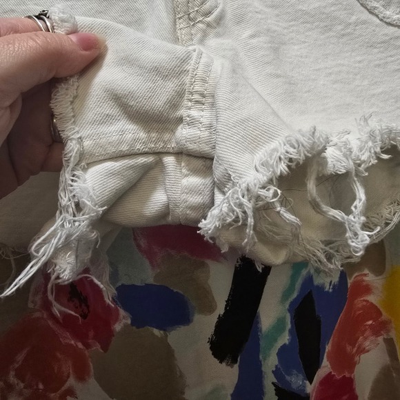 Vintage Levi's 951 Relaxed Fit Distressed Denim Shorts White Heart Orange Tab 10 - Picture 5 of 10